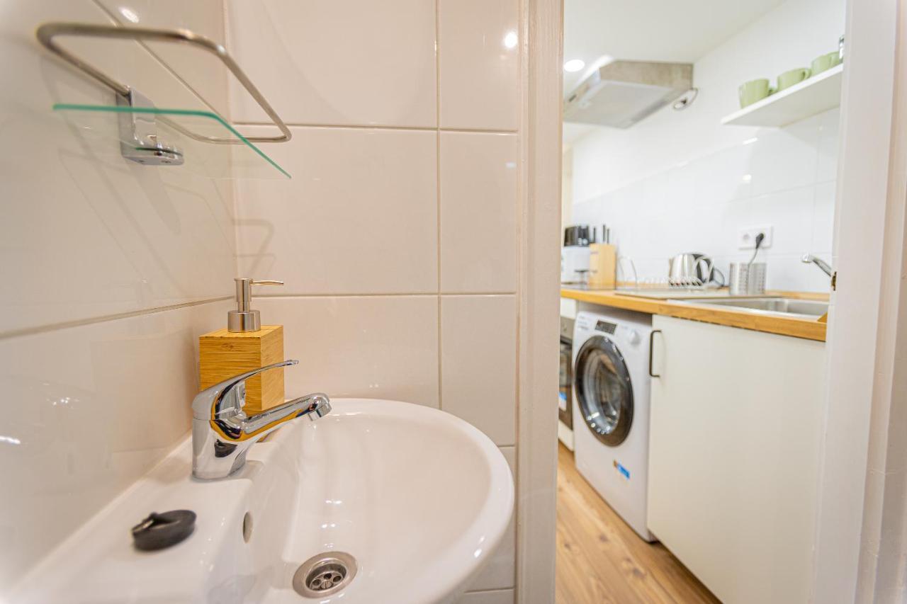 2 Bedroom Apartment In The Dob Street, Emerald Budapest Ngoại thất bức ảnh